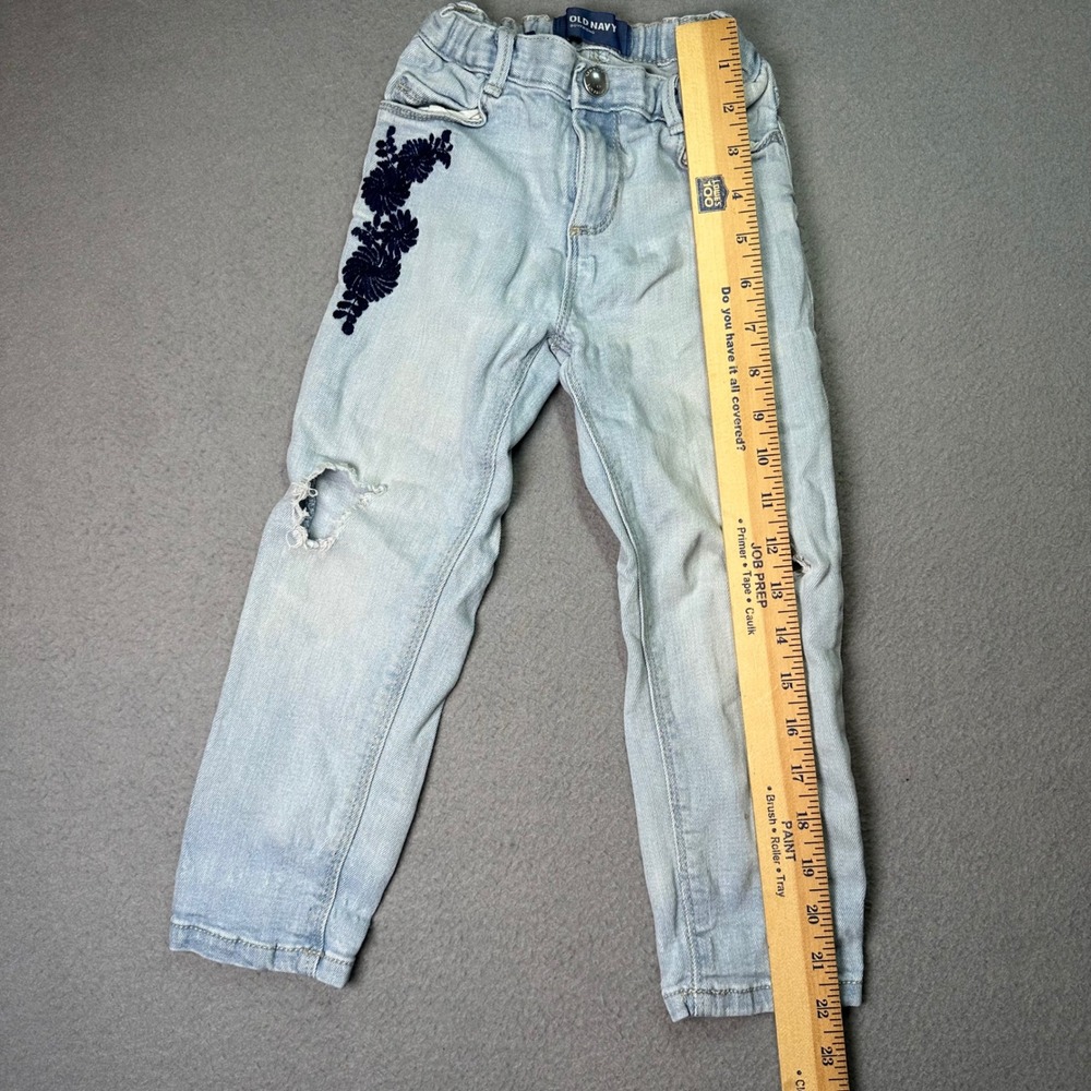Old Navy Toddler Girls Floral Embroidered Distressed Boyfriend Jeans 3T Blue - Picture 6 of 10